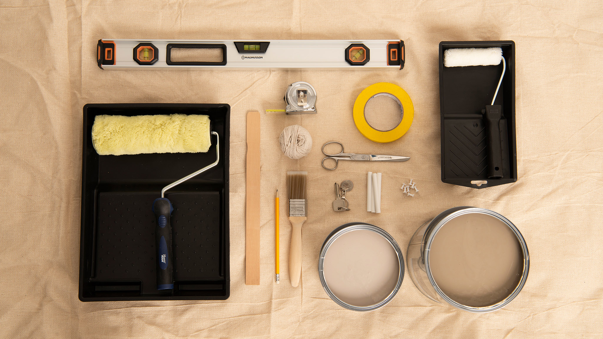 Инструменты для окрашивания: валики и краска Dulux_CF21_how-to_arch_tools_Global_2